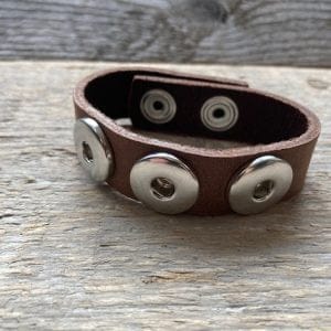 Enkele leren Armband  23 cm lang voor 3 Clicks (18-20mm)