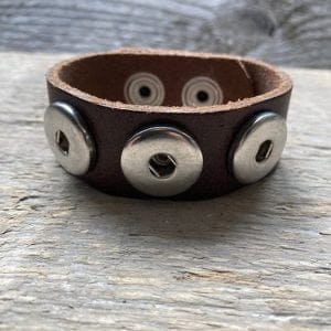 Enkele leren Armband  23 cm lang voor 3 Clicks (18-20mm)