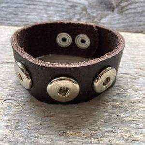 Enkele leren Armband  24 cm lang voor 3 Clicks (18-20mm)