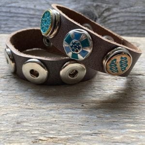 Enkele leren armband  24 cm lang voor 3 Clicks (18-20mm)