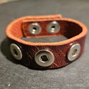 Enkele leren Armband  22 cm lang voor 3 Clicks (12mm)