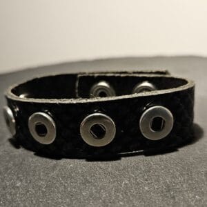 Enkele leren Armband  23 cm lang voor 5 Clicks (12mm)