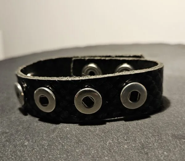 Enkele leren Armband  23 cm lang voor 5 Clicks (12mm)
