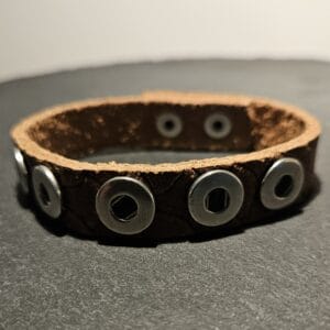 Enkele leren Armband  23 cm lang voor 5 Clicks (12mm)