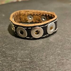 Enkele leren Armband  20 cm lang VOOR 5 Clicks (12mm)